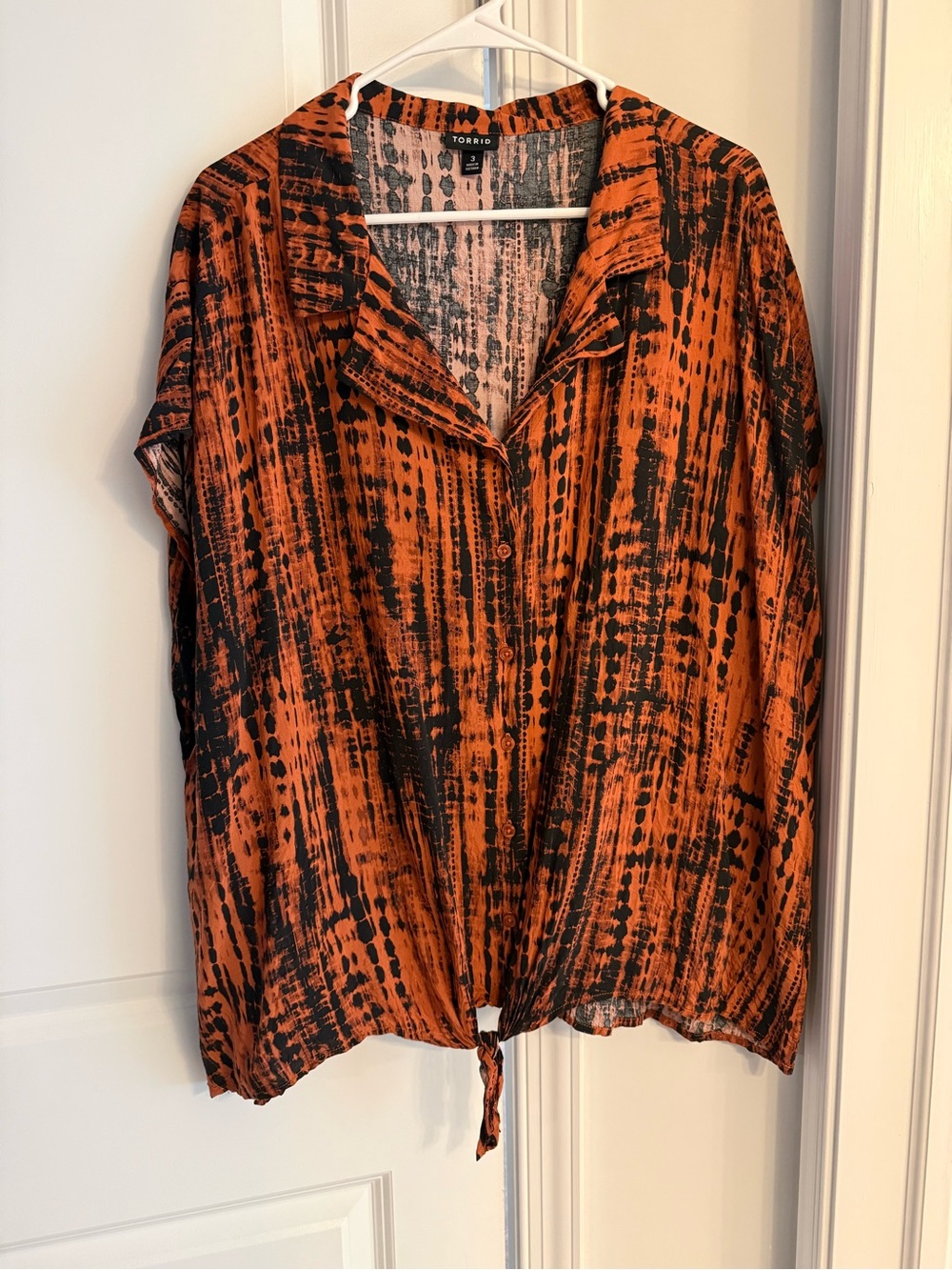 torrid Orange and Black Abstract Tie-Front Button Down Shirt